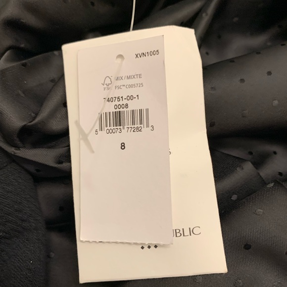 Banana Republic black size 8 blazer, double breasted - Picture 3 of 3